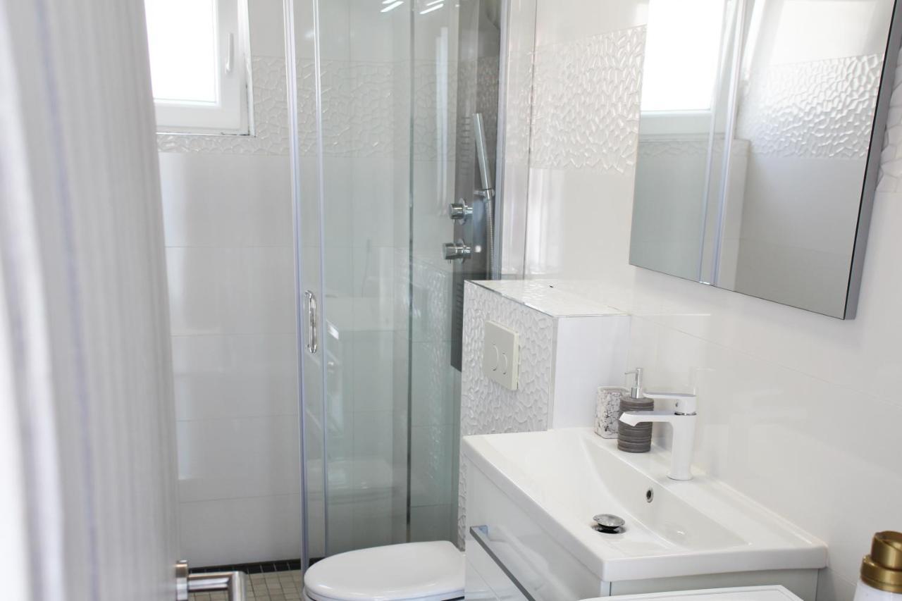 Luxury apartment Maestral - private pool Split Extérieur photo