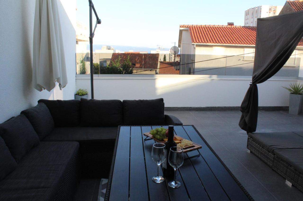 Luxury apartment Maestral - private pool Split Extérieur photo