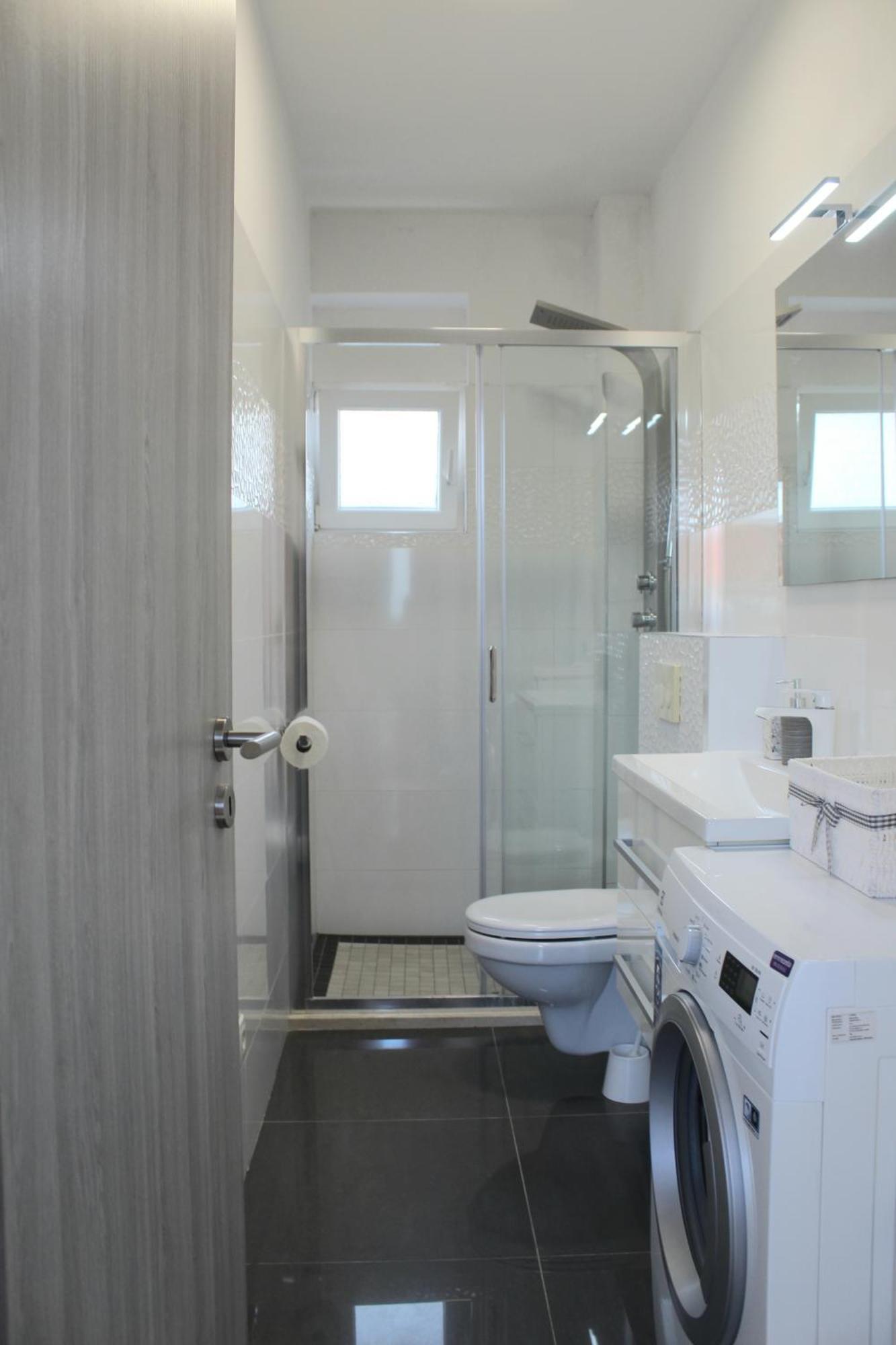 Luxury apartment Maestral - private pool Split Extérieur photo